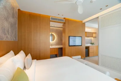 デラックス・キングスイート・プールアクセス — Wyndham Garden Phuket Kamala